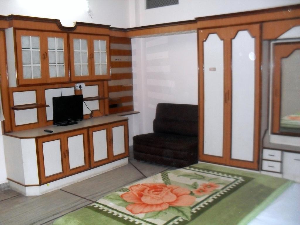 Hotel Gujarat Heritage Ujjain Ngoại thất bức ảnh